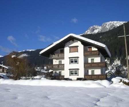 Ferienwohnungen/Holiday Apartments Lederer Reisach Exteriör bild